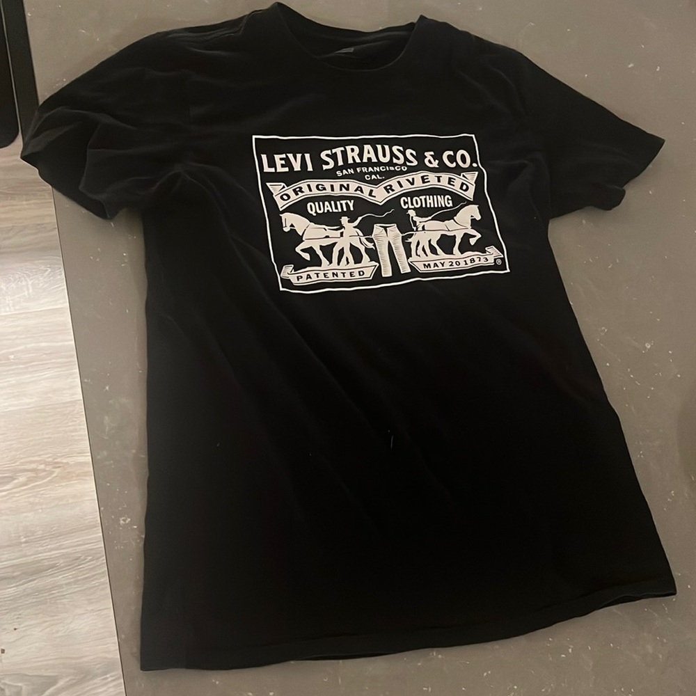 Levis shirt